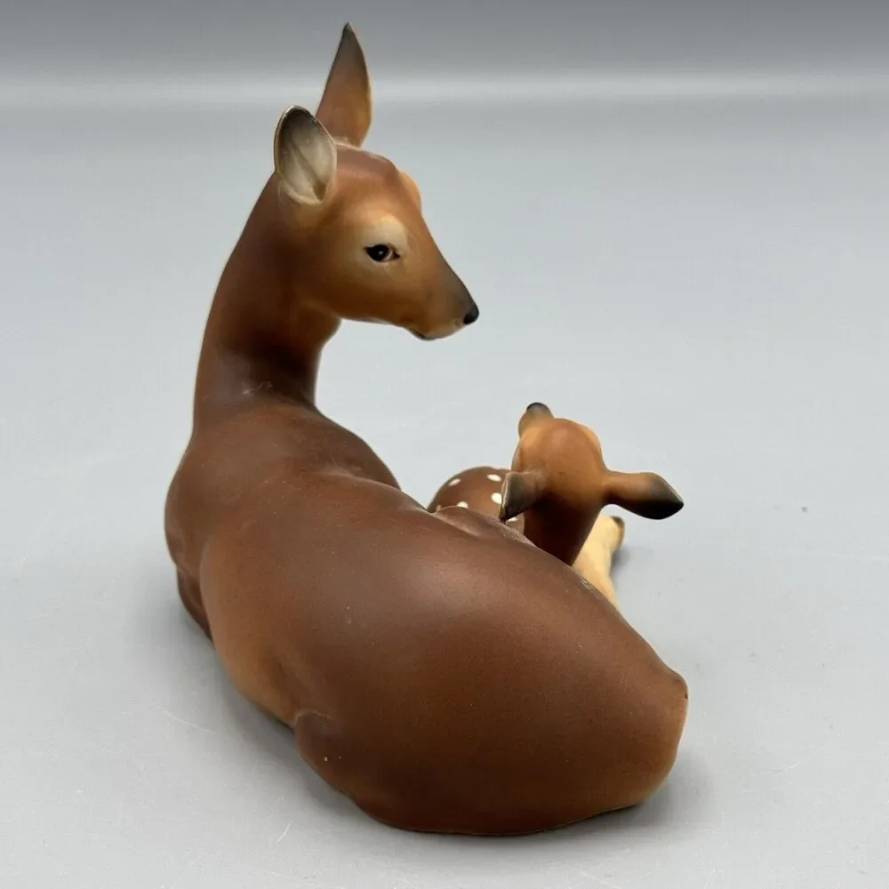 Vintage Norcrest Japan Porcelain Doe And Fawn Ceramic Figurine Deer A-56 Kitschy - Picture 7 of 11